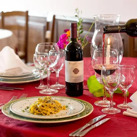 Country & I Calanchi 4* Ripatransone