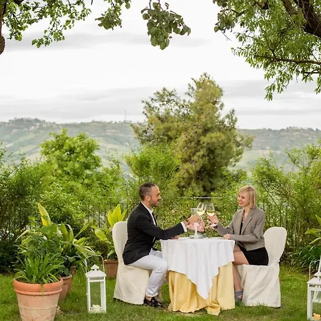 Country & I Calanchi 4* Ripatransone