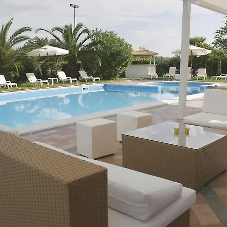 Country & I Calanchi Hotel