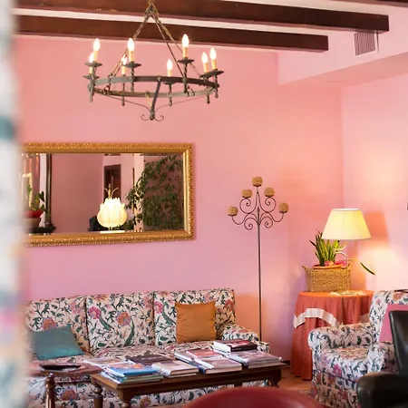 Country & I Calanchi 4*