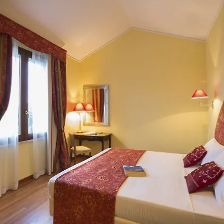 Hotel Country & I Calanchi 4*