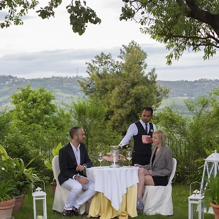 Country & I Calanchi 4*