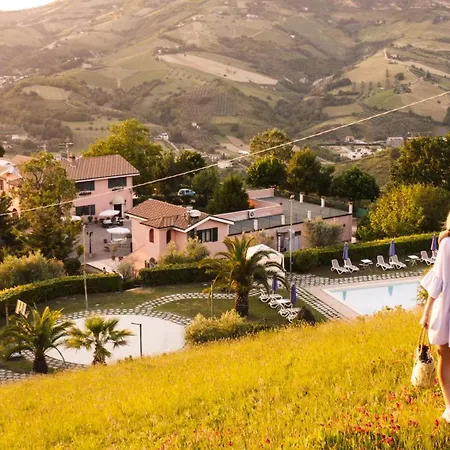 Country & I Calanchi 4*