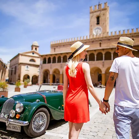 Hotel Country & I Calanchi 4*