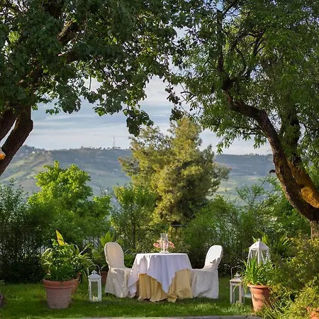 Country & I Calanchi 4*