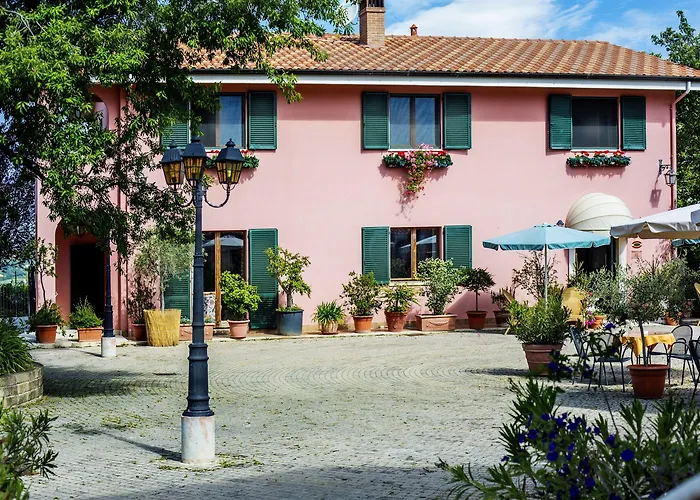 Country & I Calanchi Hotel 4*