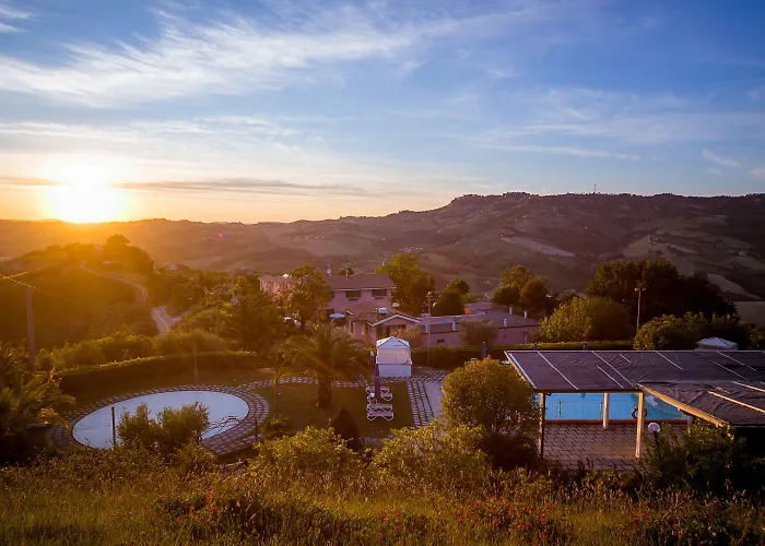 Country & I Calanchi Hotel 4*