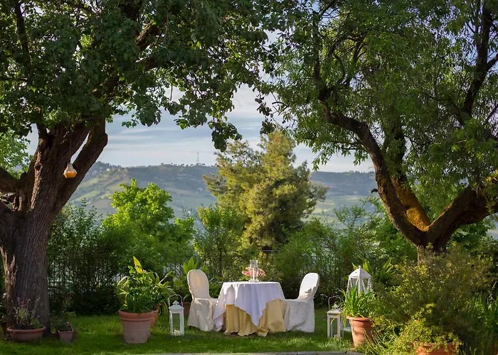 Country & I Calanchi 4*